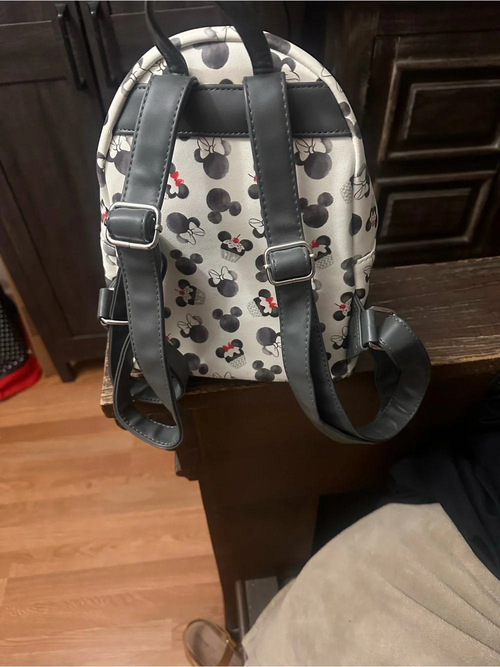 Disney Loungefly Minnie Mouse Gray Patterned Mini Backpack & Cardholder